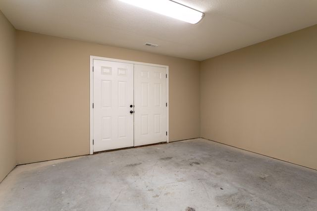 4910 STONE MOUNTAIN PKY, Columbia, MO 65201