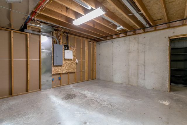 4910 STONE MOUNTAIN PKY, Columbia, MO 65201