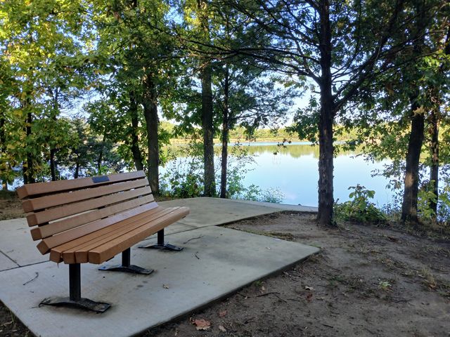 4910 STONE MOUNTAIN PKY, Columbia, MO 65201