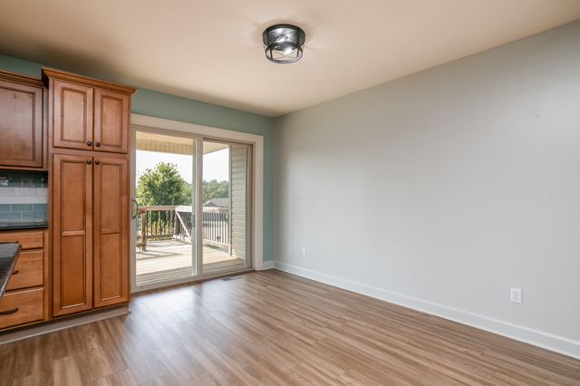 4910 STONE MOUNTAIN PKY, Columbia, MO 65201