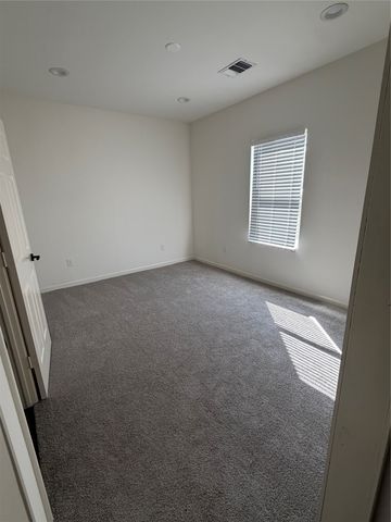 501 E 15th Street, Bonham, TX 75418