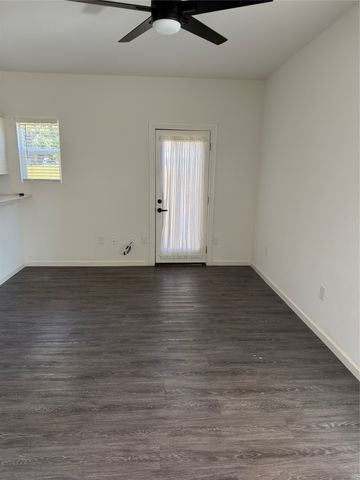 501 E 15th Street, Bonham, TX 75418