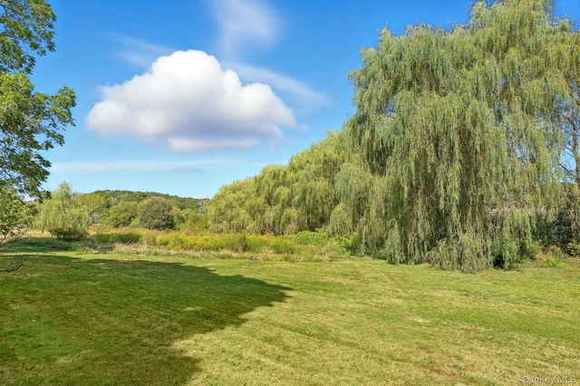 11 Carriage House Road, Waccabuc, NY 10597