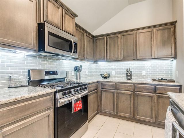 3915 Abingdon Drive, Norman, OK 73026