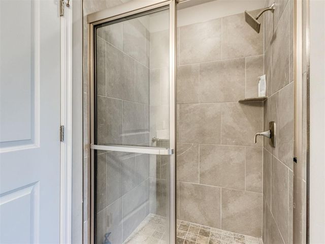 3915 Abingdon Drive, Norman, OK 73026