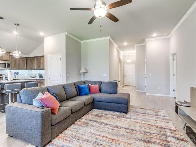 3915 Abingdon Drive, Norman, OK 73026