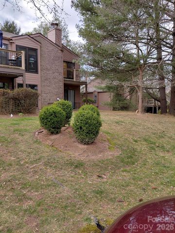 36 Ravencroft Lane, Asheville, NC 28803