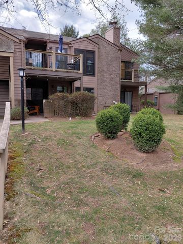 36 Ravencroft Lane, Asheville, NC 28803