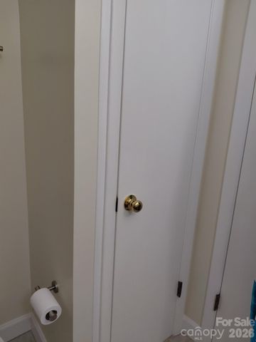 36 Ravencroft Lane, Asheville, NC 28803