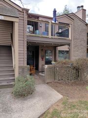 36 Ravencroft Lane, Asheville, NC 28803