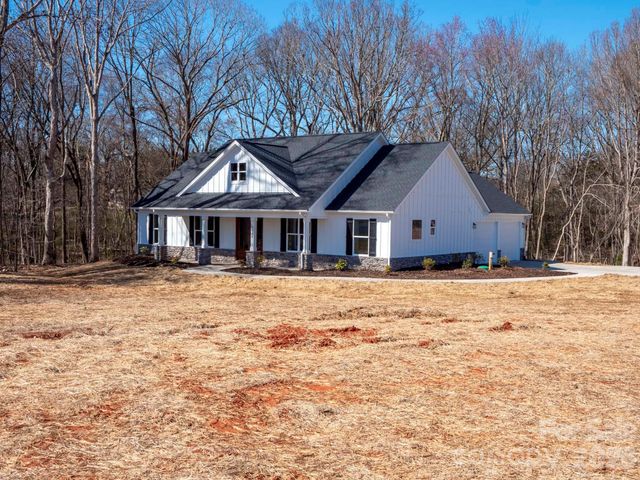 5124 Pond Bluff Drive, Monroe, NC 28112