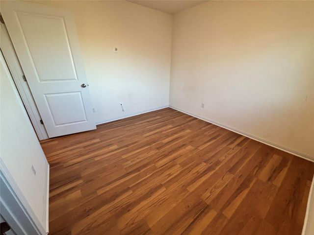 217 Bent Creek DR, Hutto, TX 78634