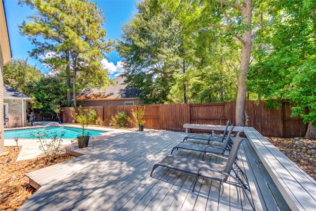 11 Ryanwyck Place, The Woodlands, TX 77384
