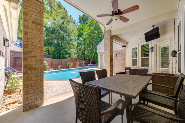 11 Ryanwyck Place, The Woodlands, TX 77384