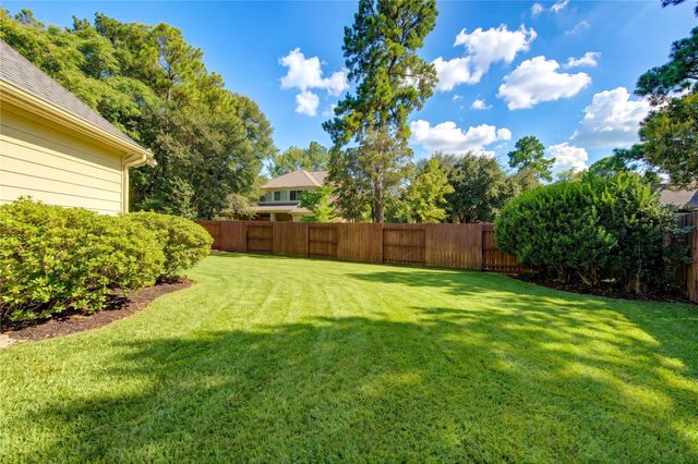 11 Ryanwyck Place, The Woodlands, TX 77384