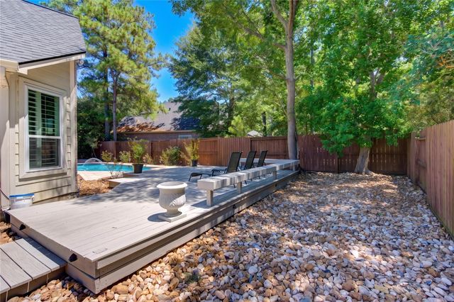 11 Ryanwyck Place, The Woodlands, TX 77384