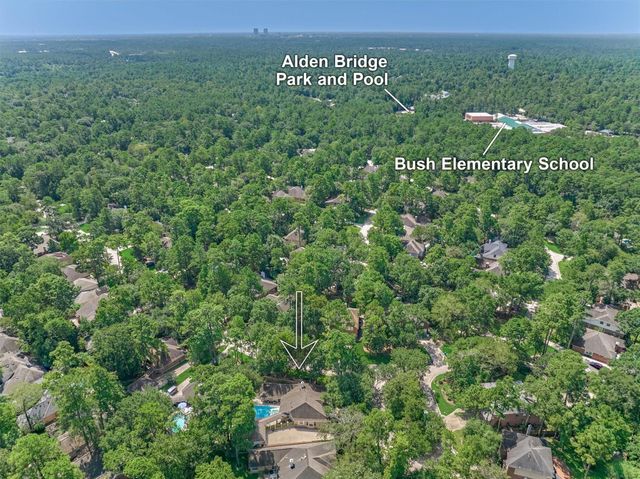 11 Ryanwyck Place, The Woodlands, TX 77384