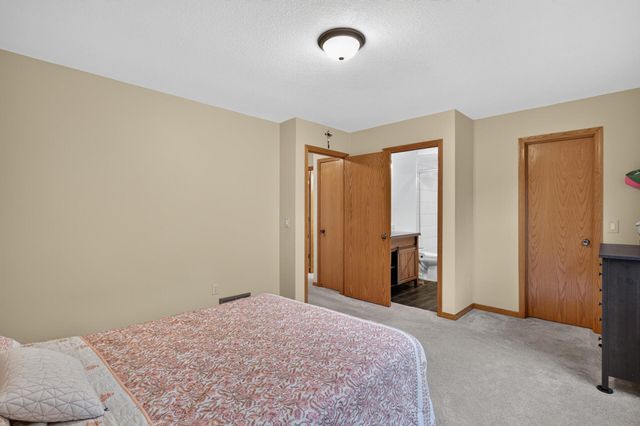 4410 S River Run, Savage, MN 55378