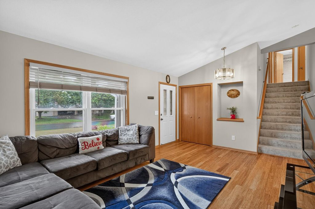 4410 S River Run, Savage, MN 55378 — photo 4