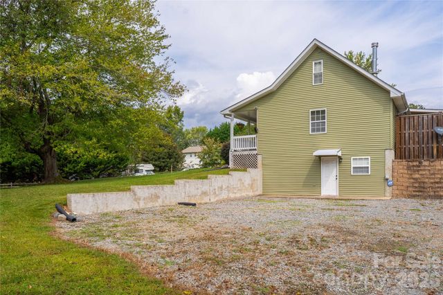 43 Evan Tyler Lane, Horse Shoe, NC 28742