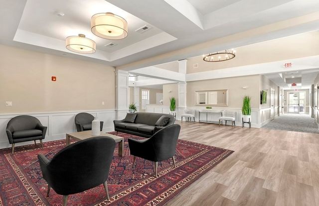 5305 Peters Farm Way 7305, Westborough, MA 01581