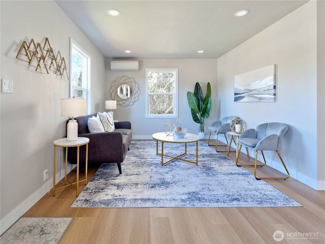 4832 25th Avenue SW, Seattle, WA 98106