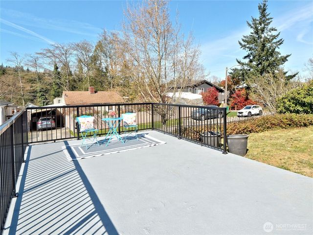 4832 25th Avenue SW, Seattle, WA 98106