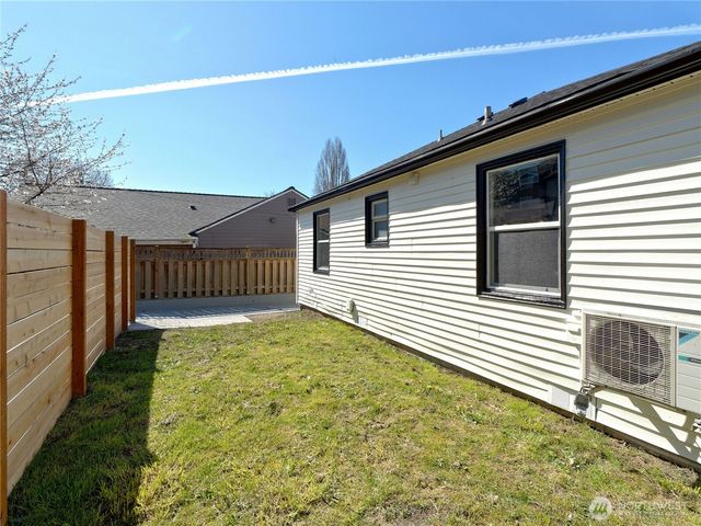 4832 25th Avenue SW, Seattle, WA 98106