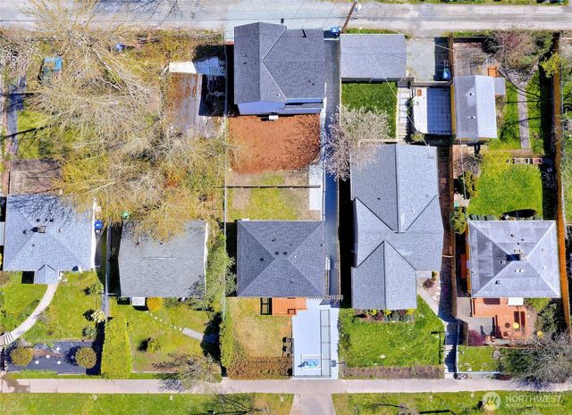 4832 25th Avenue SW, Seattle, WA 98106