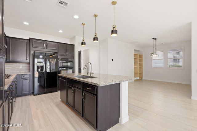 20784 W MINNEZONA Avenue, Buckeye, AZ 85396