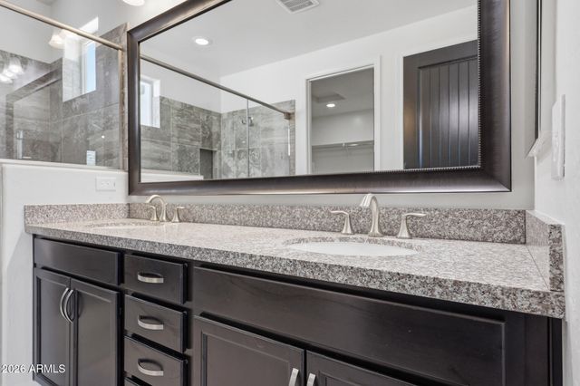 20784 W MINNEZONA Avenue, Buckeye, AZ 85396