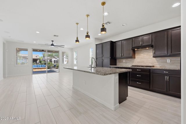 20784 W MINNEZONA Avenue, Buckeye, AZ 85396