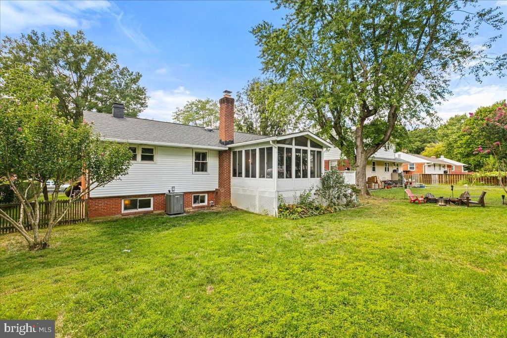 7408 CONVAIR DR, Alexandria, VA 22306