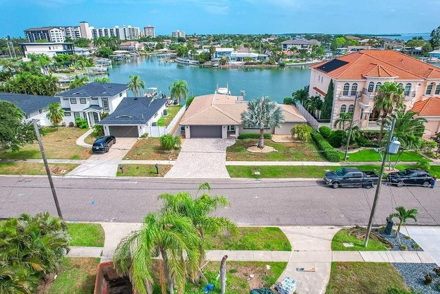 340 PALM ISLAND NE, Clearwater Beach, FL 33767