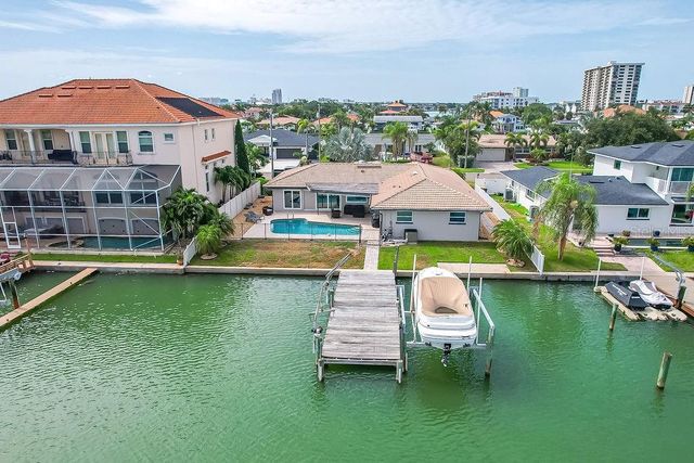 340 PALM ISLAND NE, Clearwater Beach, FL 33767