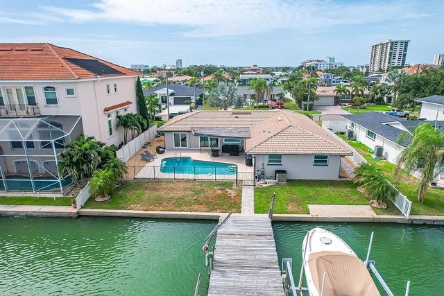 340 PALM ISLAND NE, Clearwater Beach, FL 33767