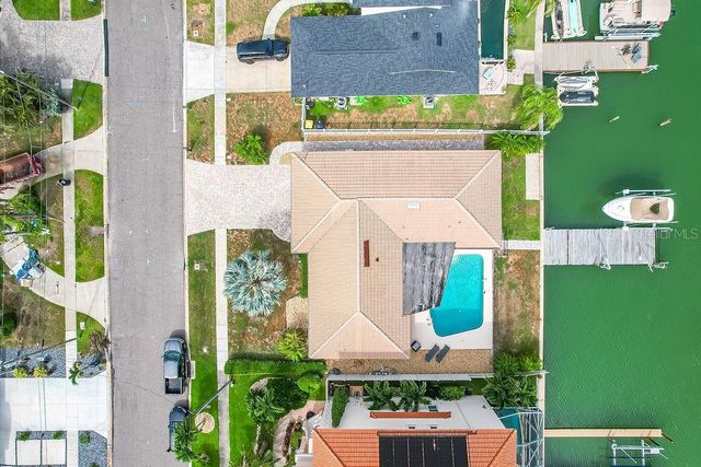 340 PALM ISLAND NE, Clearwater Beach, FL 33767