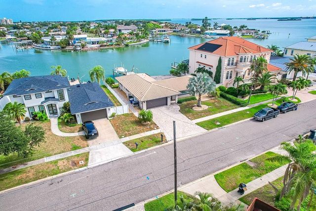340 PALM ISLAND NE, Clearwater Beach, FL 33767