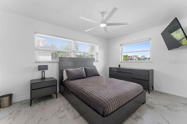 340 PALM ISLAND NE, Clearwater Beach, FL 33767