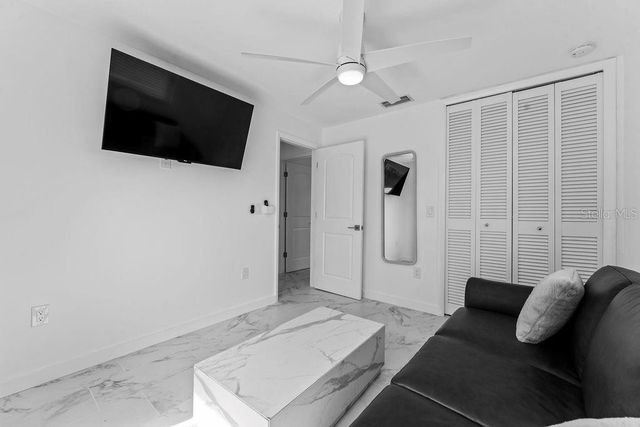 340 PALM ISLAND NE, Clearwater Beach, FL 33767