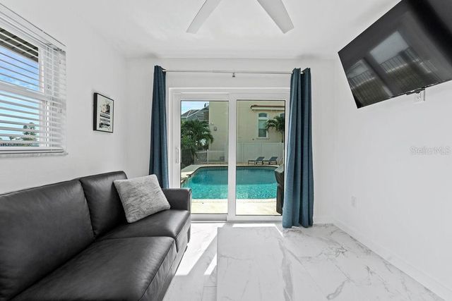 340 PALM ISLAND NE, Clearwater Beach, FL 33767