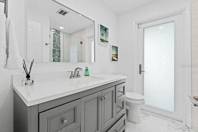 340 PALM ISLAND NE, Clearwater Beach, FL 33767