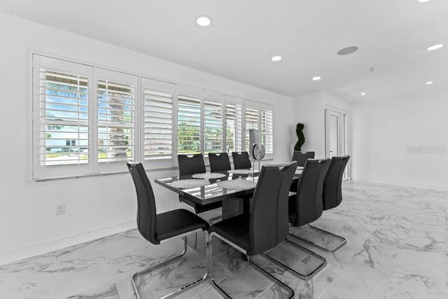 340 PALM ISLAND NE, Clearwater Beach, FL 33767