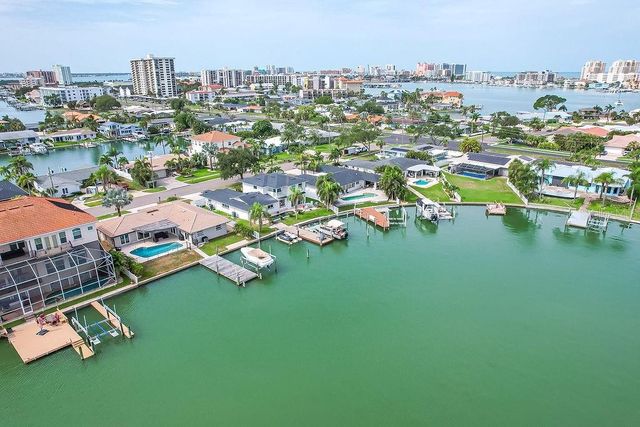 340 PALM ISLAND NE, Clearwater Beach, FL 33767