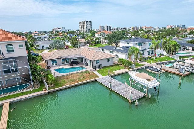340 PALM ISLAND NE, Clearwater Beach, FL 33767