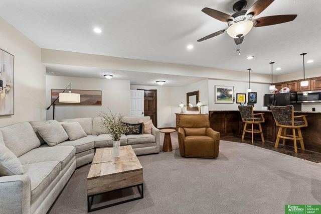 5045 S 175th Street, Omaha, NE 68135