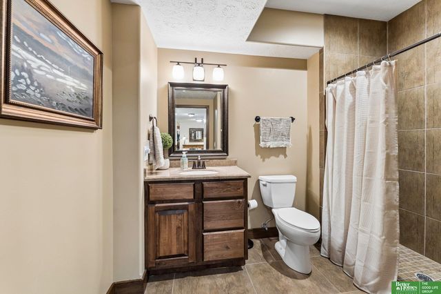 5045 S 175th Street, Omaha, NE 68135