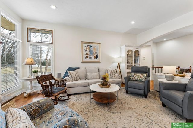 5045 S 175th Street, Omaha, NE 68135