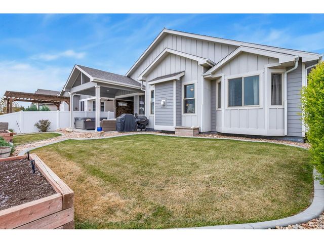 551 Vermilion Peak Dr, Windsor, CO 80550