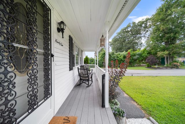 92 Gillis Street, Nashua, NH 03060